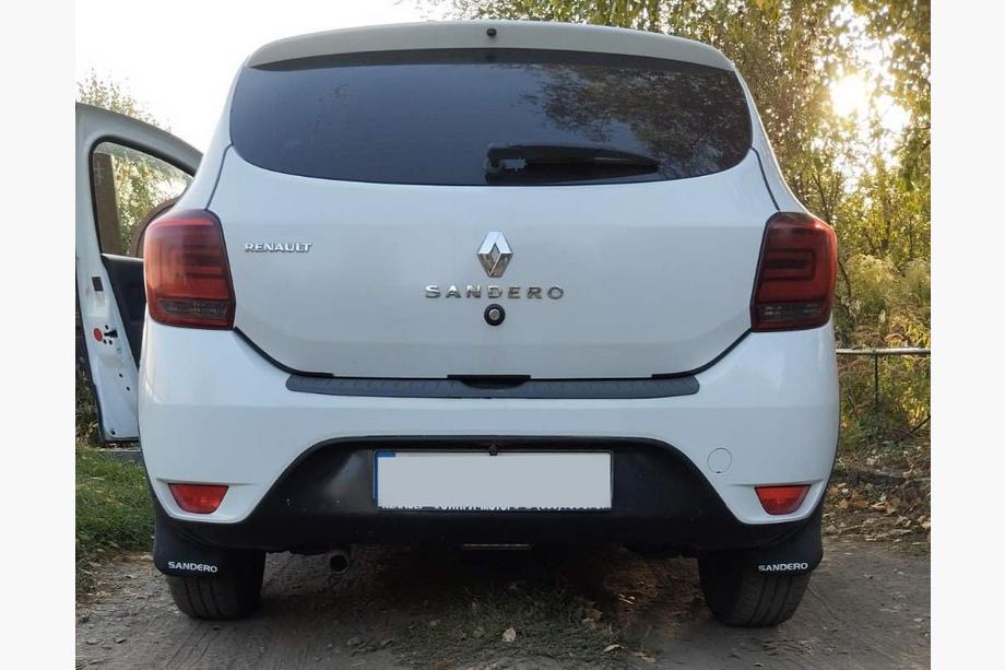 Renault Sandero 2013–2022 Zadné lapače nečistôt (2 ks) Fotografia 4