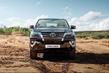 Test sedemmiestneho rámového SUV Toyota Fortuner fotografia 10