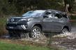 Test sedemmiestneho rámového SUV Toyota Fortuner fotografia 1