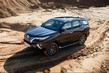 Test sedemmiestneho rámového SUV Toyota Fortuner fotografia 3