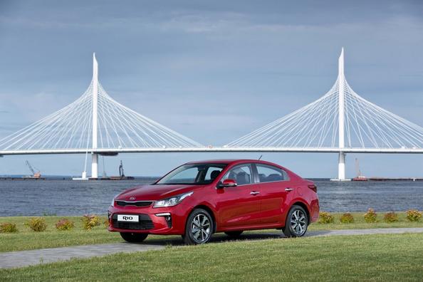 Recenzia štvrtej generácie sedanu KIA Rio
