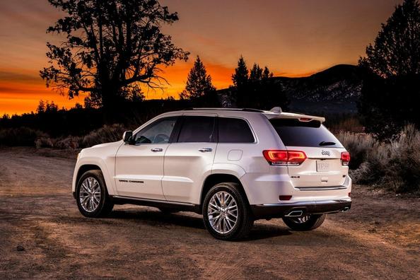 Prehľad novej generácie SUV Jeep Grand Cherokee Fotografia 9