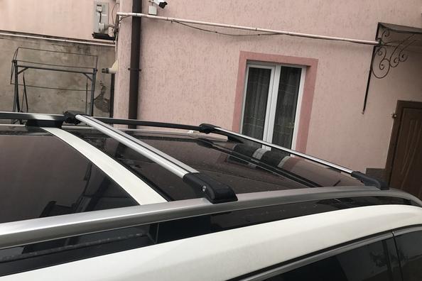Priečniky na strešné lyžiny