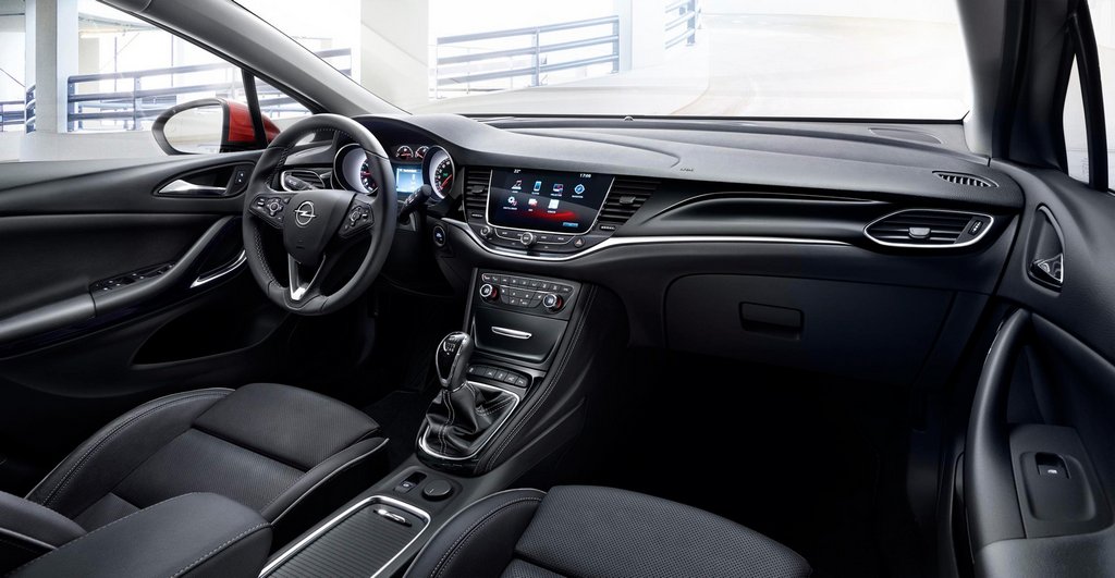 Test päťdverového hatchbacku Opel Astra K