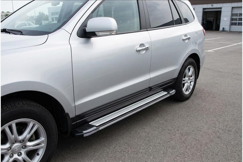 Hyundai Santa Fe 2 2006–2012 Bočné nášľapy Rainbow (2 ks, hliník) Image