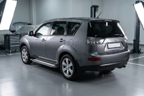 Mitsubishi Outlander 2006–2012 Bočné nášľapy Rainbow (2 ks, hliník) fotografia 1
