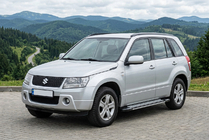 Suzuki Grand Vitara 2005–2017 Bočné prahy Rainbow (2 ks, hliník) fotografia 1