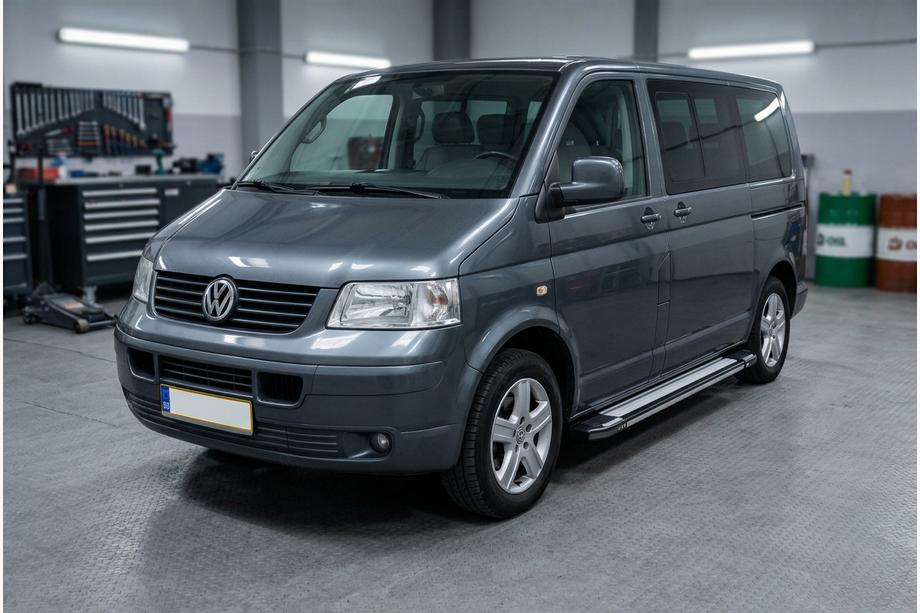 Volkswagen T5 Transporter 2003–2010 Bočné nášľapy Rainbow (2 ks, hliník) Krátky rázvor Image