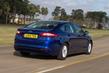 Recenzia stredne veľkého sedanu Ford Mondeo fotografia 9