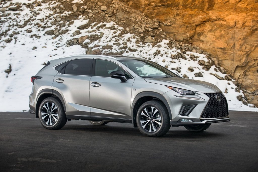 Prémiový kompaktný crossover Lexus NX