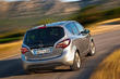 Recenzia kompaktného minivanu Opel Meriva B fotografia 11
