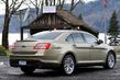 Recenzia luxusného sedanu Ford Taurus fotografia 5
