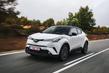 Recenzia crossoveru Toyota C-HR fotografia 10