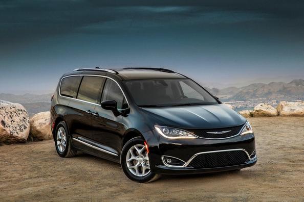 Plnohodnotný sedemmiestny minivan Chrysler Pacifica