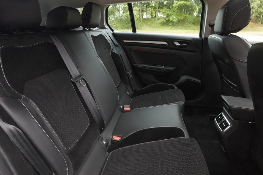 Štvrtá generácia kombi Renault Megane Estate