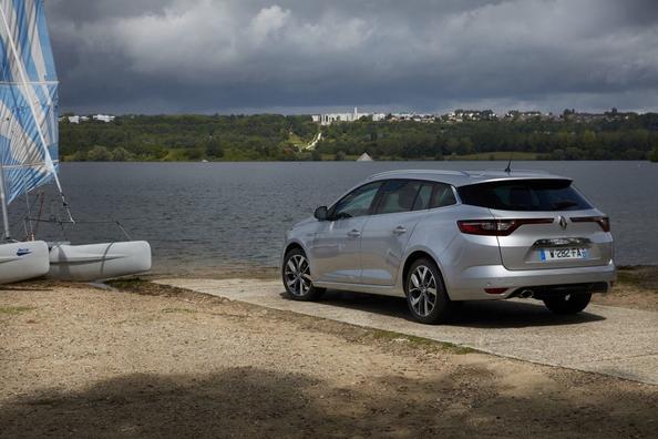 Štvrtá generácia kombi Renault Megane Estate Fotografia 6
