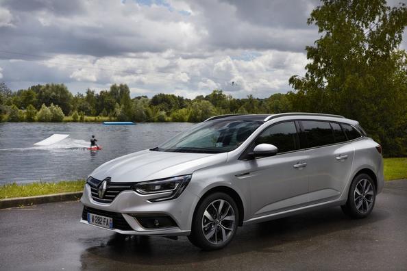 Štvrtá generácia kombi Renault Megane Estate Fotografia 5