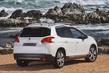 Modernizovaná verzia kompaktného crossoveru Peugeot 2008 fotografia 4