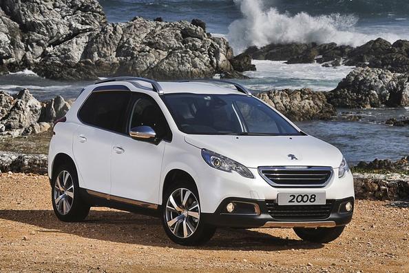 Modernizovaná verzia kompaktného crossoveru Peugeot 2008