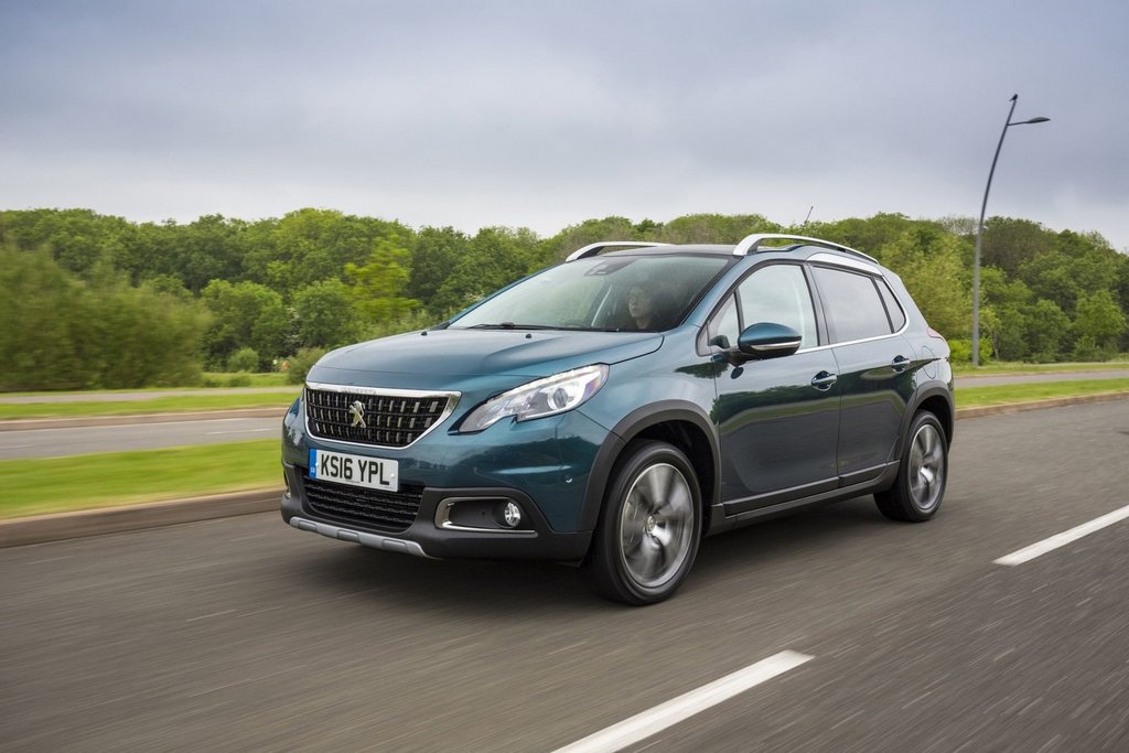 Modernizovaná verzia kompaktného crossoveru Peugeot 2008
