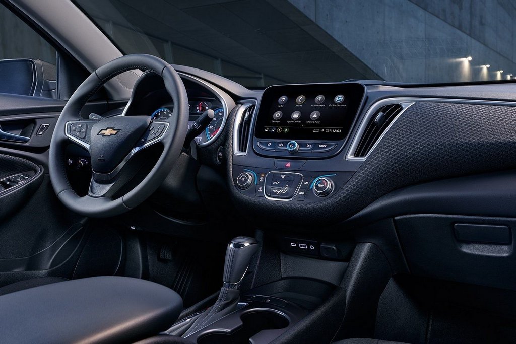 Recenzia sedanu Chevrolet Malibu novej generácie