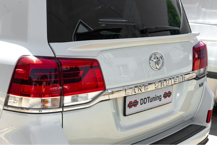 Toyota Land Cruiser 200 2007–2021 Spojler WALD (spodný, 2016-2021) Čierna farba Image