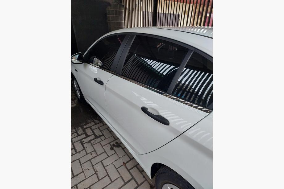 Fiat Tipo 2016– Spodné okenné lišty, tmavý chróm (nerez) Fotografia 2