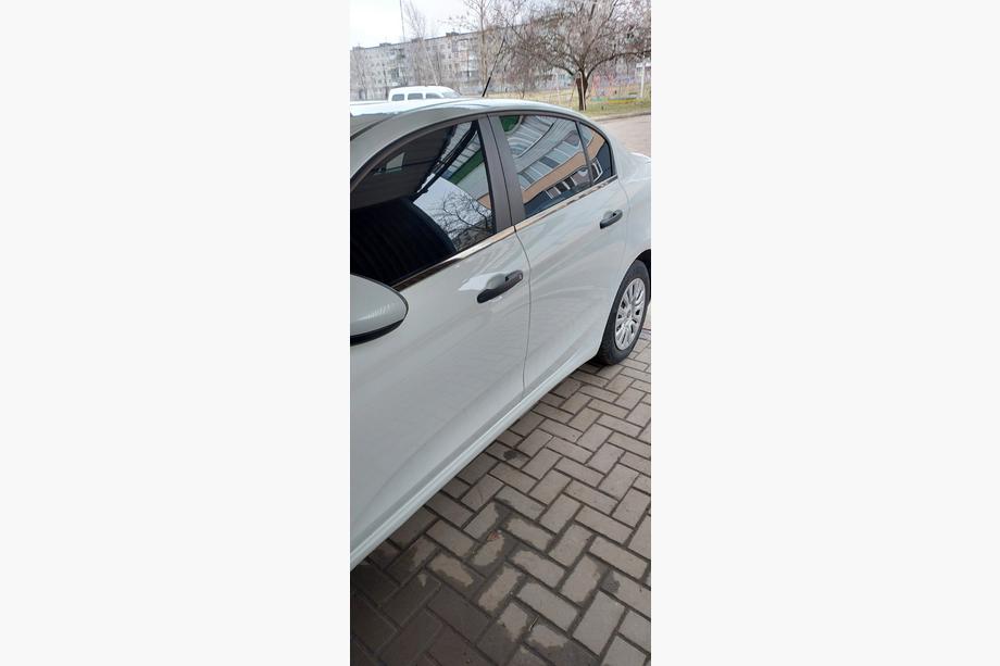 Fiat Tipo 2016– Spodné okenné lišty, tmavý chróm (nerez) Fotografia 8