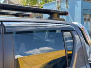 Toyota Hilux 2015– Okenné deflektory s chrómovou lištou (4 ks, Niken) fotografia 9