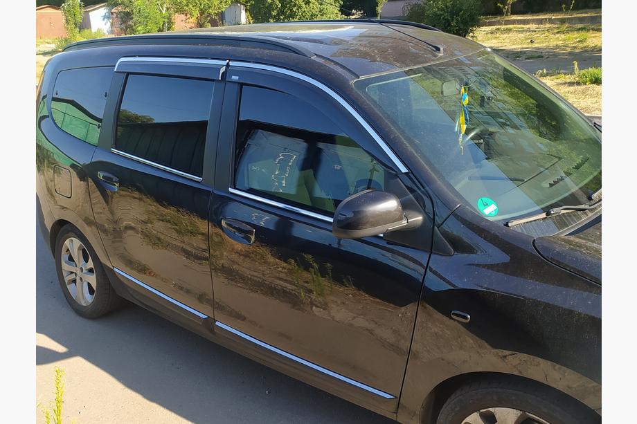 Dacia Lodgy 2012–2022 Okenné deflektory s chrómovou lištou (4 ks, Niken) Image