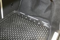 Range Rover Evoque 2012–2018 Gumená vanička do kufra s adaptívnym upevňovacím systémom (Novline) fotografia 2