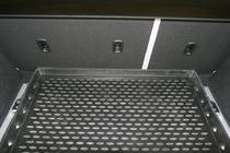 Range Rover Evoque 2012–2018 Gumená vanička do kufra s adaptívnym upevňovacím systémom (Novline) fotografia 4