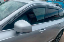 Volvo XC90 2015– Okenné deflektory s chrómovou lištou (4 ks, HIC) fotografia 1