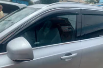 Volvo XC90 2015– Okenné deflektory s chrómovou lištou (4 ks, HIC) fotografia 4