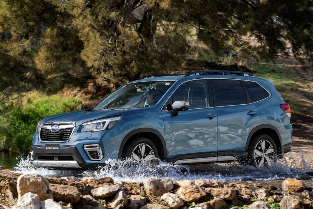 Prehľad novej generácie crossoveru Subaru Forester