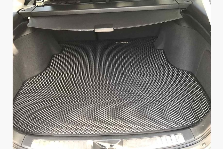 Toyota Avensis 2003–2009 EVA rohož do kufra (SW, čierna) Image