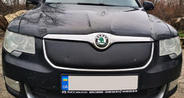 Skoda Superb 2009–2015 Zimná clona na mriežku chladiča (horná, 2008-2013) Matná fotografia 1