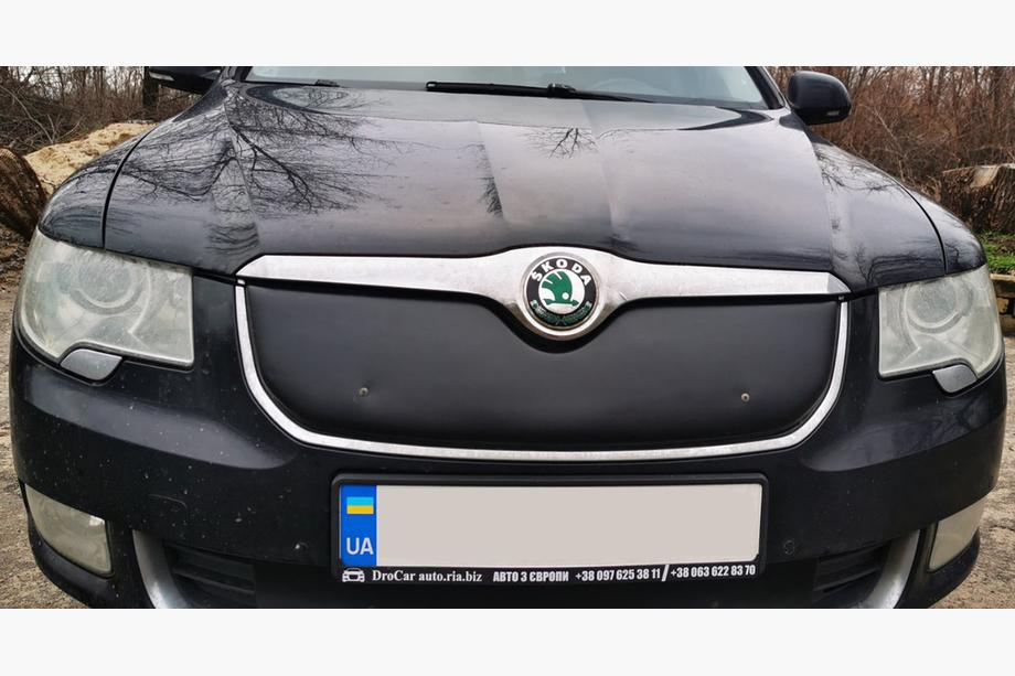 Skoda Superb 2009–2015 Zimná clona na mriežku chladiča (horná, 2008-2013) Matná Image