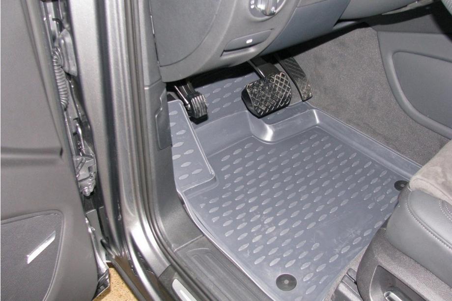 Audi Q7 2005–2015 Gumové autokoberce do interiéru (4 ks, Novline) Fotografia 2