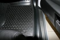 BMW 5. rad E60/E61 2003–2010 Gumené rohože do interiéru (4 ks, Novline) Varianta 2 fotografia 4