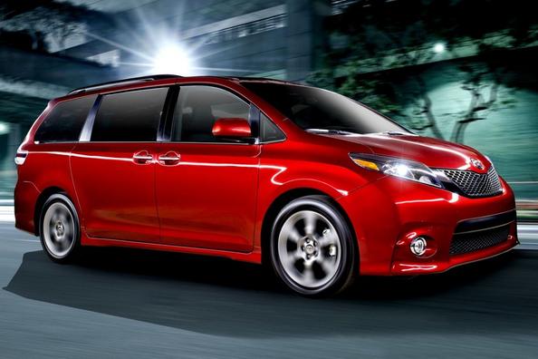 Recenzia обновленого veľkopriestorového minivanu Toyota Sienna Fotografia 4