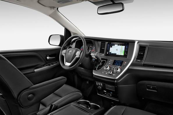 Recenzia обновленого veľkopriestorového minivanu Toyota Sienna Fotografia 5