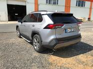 Toyota Rav 4 2019–2025 Bočné prahy Fullmond (2 ks, hliník) fotografia 6