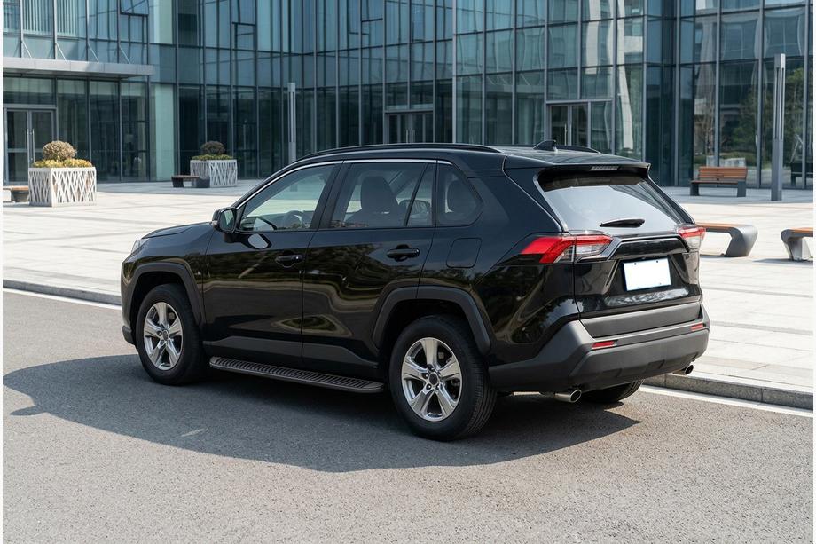Toyota Rav 4 2019–2025 Bočné prahy Tayga Black (2 ks, hliník) Image