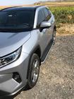 Toyota Rav 4 2019–2025 Bočné nášľapy Maydos V2 (2 ks, hliník s nerezom) fotografia 4
