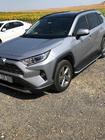 Toyota Rav 4 2019–2025 Bočné nášľapy Maydos V2 (2 ks, hliník s nerezom) fotografia 5