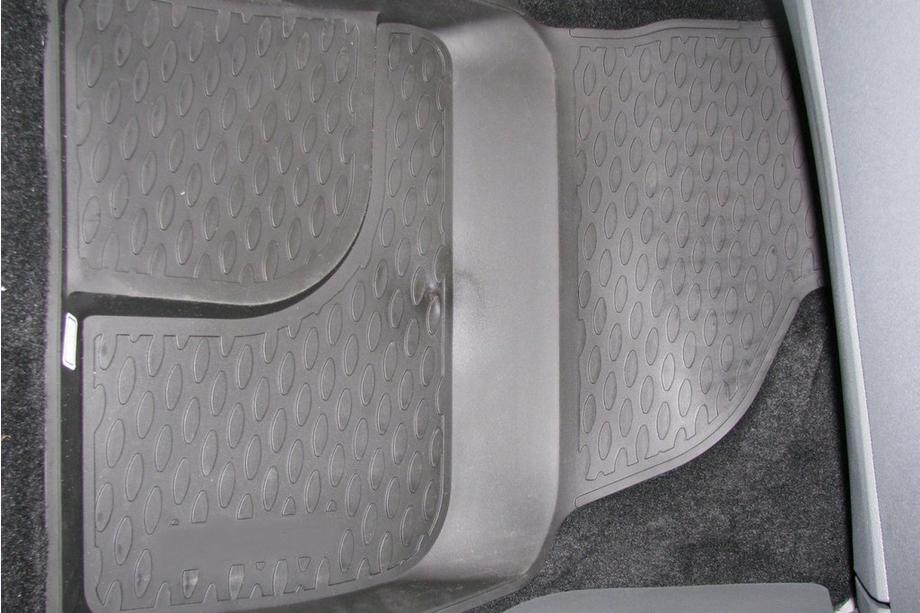 Ford Focus III 2011–2017 Gumové autokoberce do interiéru (4 ks, Novline) Fotografia 3