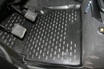Land Rover Defender 1986–2016 Gumové rohože do interiéru (2 ks, Novline) 90/3D fotografia 2