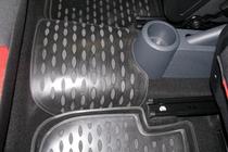 Mitsubishi Colt 2004–2012 (2009↗) Gumové rohože do interiéru (4 ks, Novline) 5D fotografia 4