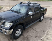 Nissan Navara 2006–2015 Strešné lyžiny s priečnikmi (2 ks, chróm) fotografia 1